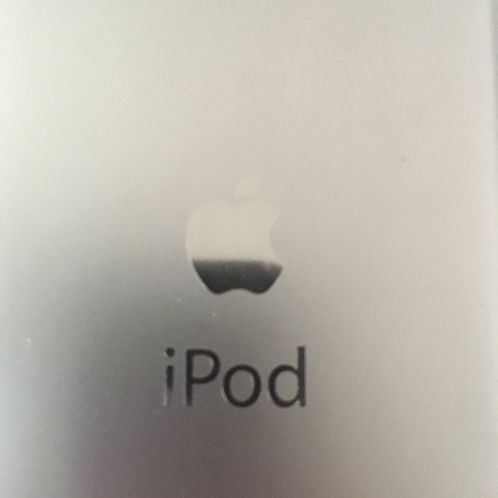 Ipod Touch 5th Generation - image 1